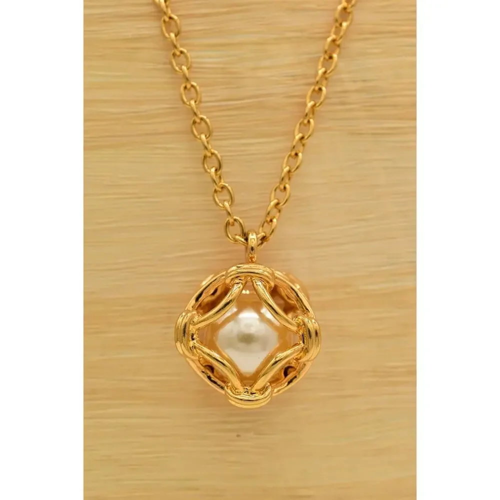 Joan Rivers Vintage Caged Pearl Pendant Necklace Gold Tone Chunky Signed BinBJ